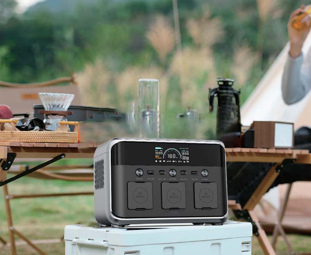 600W Multi-functional Portable Power Station with Wireless Charger